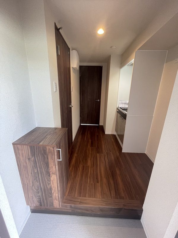 Brote三ノ輪の玄関