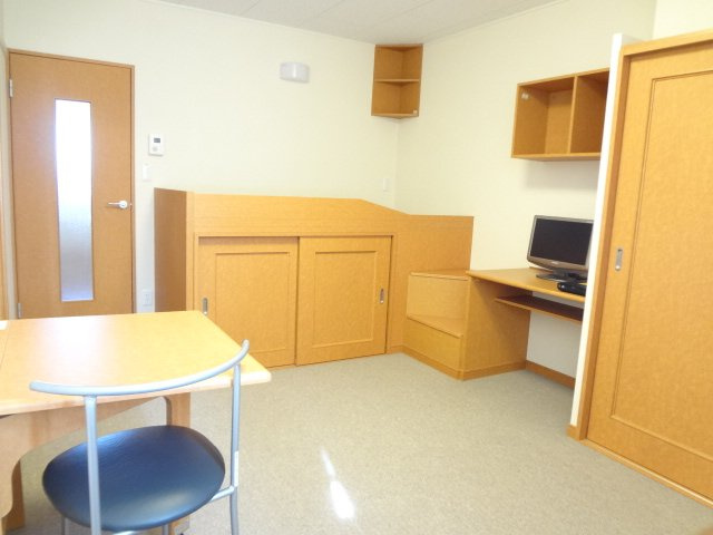 レオパレス結いの居間・リビング