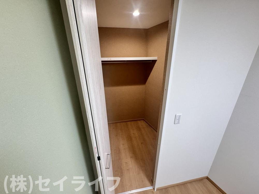 カーサイーストの収納