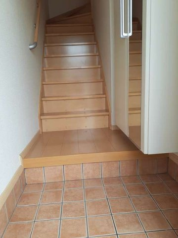 カーサ　アバンツァートの玄関