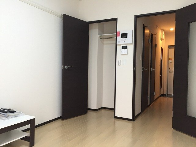 レオネクストＴ　ヴィルヌーブⅤの居間・リビング