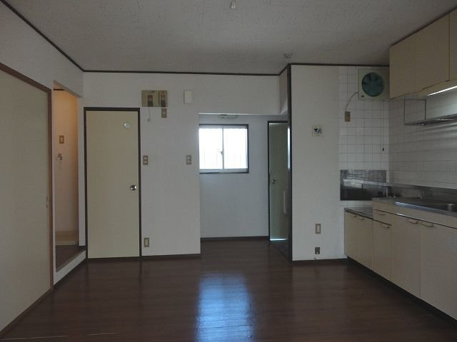 ハイツトニーワンＡの内装