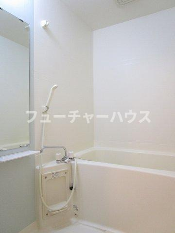 デスパシオＢの浴室|落ち着いた空間のお風呂です