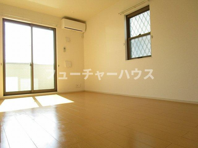 ルクティアの居間・リビング|ゆったり過ごせるリビングです