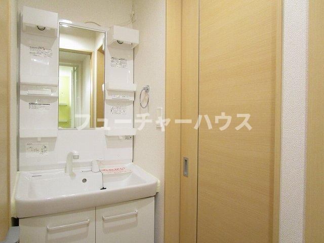 ルクティアの洗面所|コンパクトで使いやすい洗面所