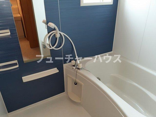 ホマルヴィラＢの浴室|コンパクトで使いやすいお風呂です