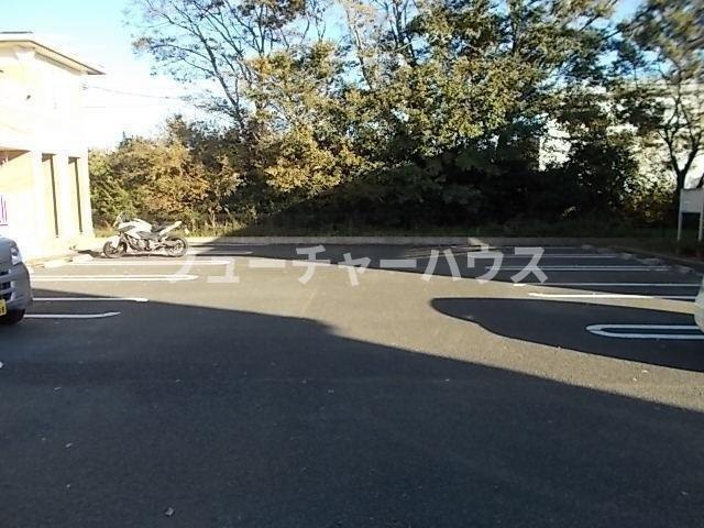 ホマルヴィラＢの駐車場|駐車場です