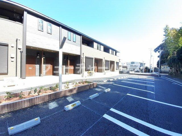 Ｇｌａｎｚ・Ｍの駐車場|車をお持ちの方に嬉しい駐車場付きの物件です
