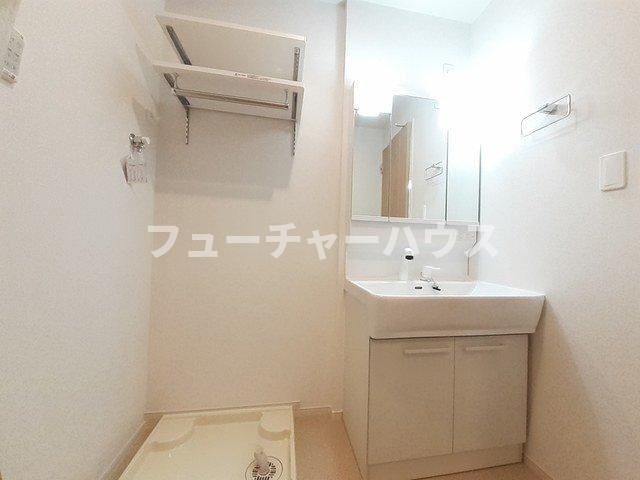 Ｇｌａｎｚ・Ｍの洗面所|ゆったりとスペースのある洗面所