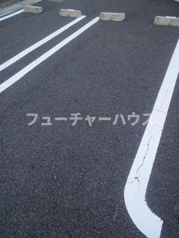 プリムヴェールの駐車場