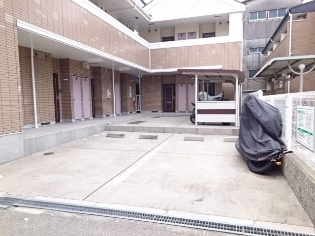ソフィアコートの駐車場