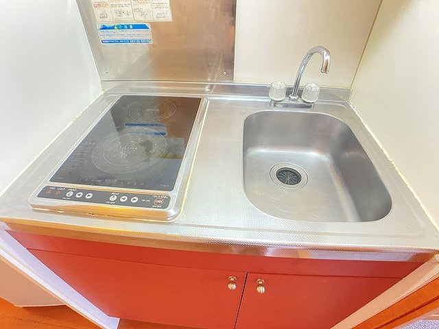 レオパレス茜のキッチン|設備・仕様は号室により異なる為現況を優先致します。