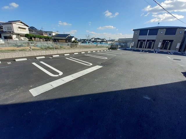 グランドール飯塚Ⅰの駐車場