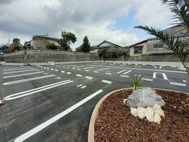 フェニックス　ヴィラ　Ⅱの駐車場