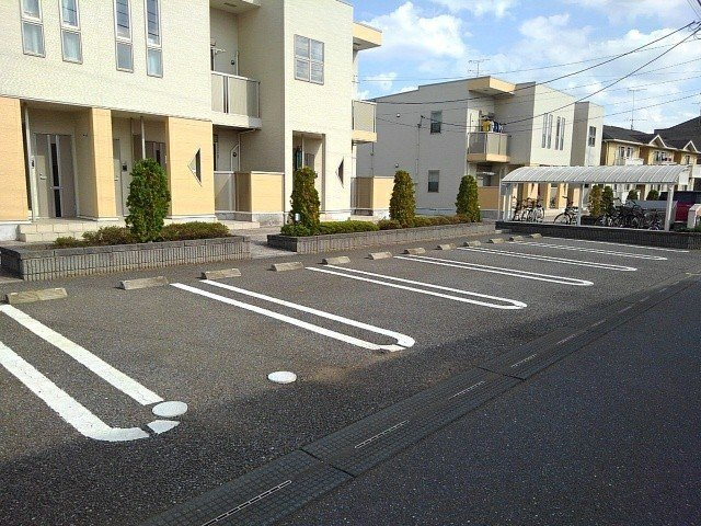 ブリーズ　ヴィラ　Ⅰの駐車場