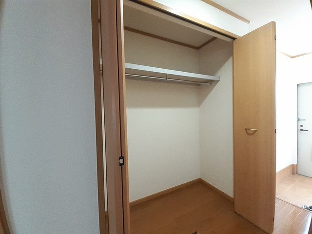 タクティＢの収納|たっぷりとした収納スペースです