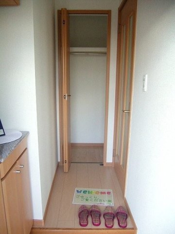 ジュネスの玄関|毎日通る玄関はこちらです