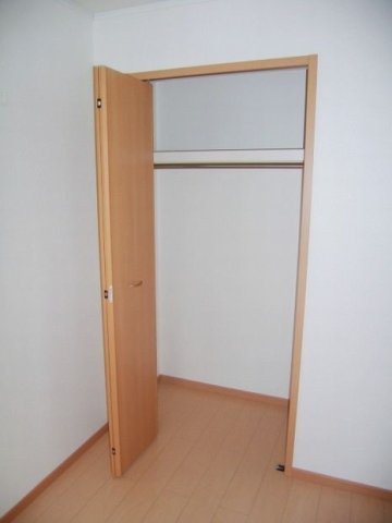 ジュネスの収納|こまごまとしたものを収納できそうですね