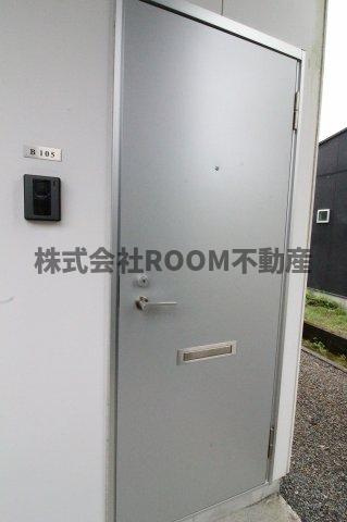 PALAZZOの玄関|収納もある玄関です