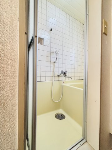 ウィング21街道Aのシャワールーム|別号室タイプ