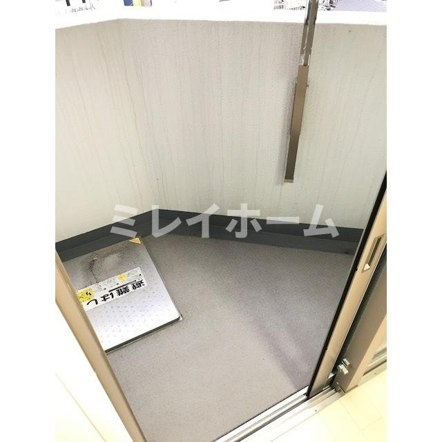 コンフォリア西蒲田の玄関