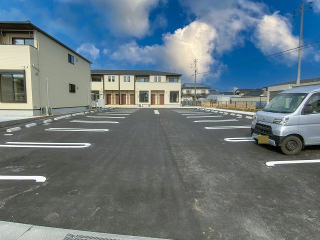 ヒカルサ境港外江町イーストⅡの駐車場