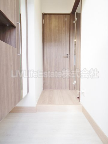 グランツ久米川の玄関