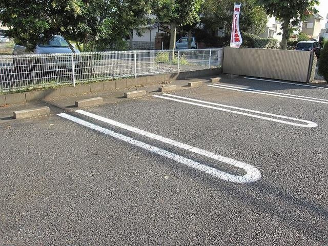パークハイツ　Ｂの駐車場|駐車場があります