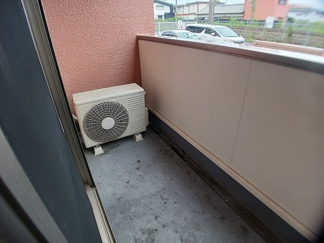 プリムローズＮのバルコニー|暖かな日差しのふりそそぐバルコニー