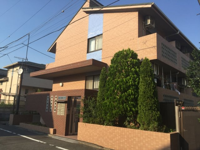 世田谷区上用賀５丁目の賃貸マンションの外観|外観も気になるポイント