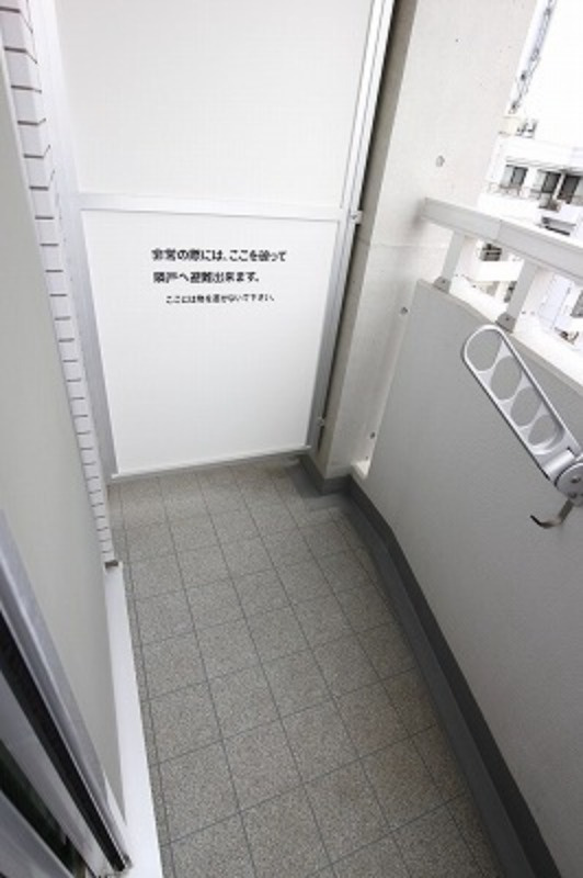 グランドコンシェルジュ南調布のバルコニー|落ち着いた時間を過ごせるバルコニーです