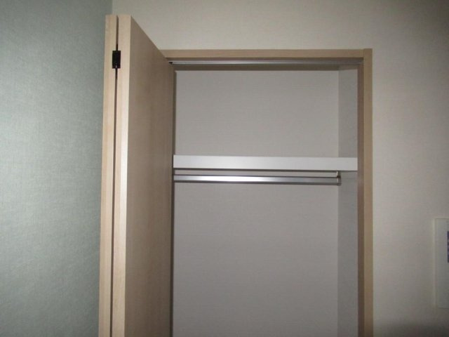 ライオンズマンション三鷹第七の収納|クローゼット