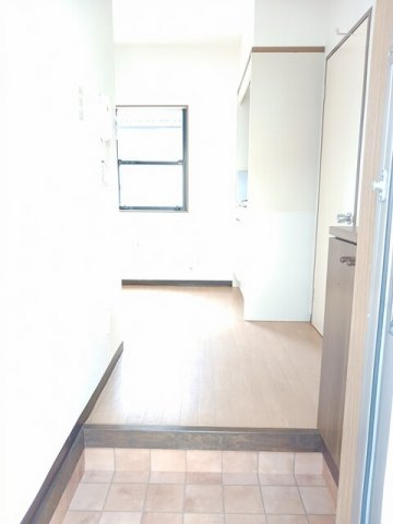 カメリアの玄関|収納もある玄関です