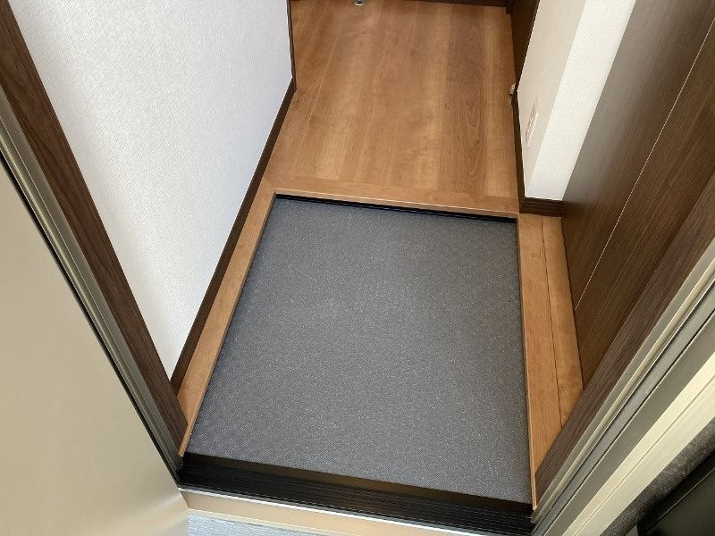 シルムラガーの玄関|※別号室の写真です。(反転タイプ）現況優先となります。