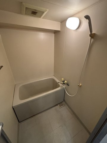 MAISON KOUMUの浴室|落ち着いた空間のお風呂です