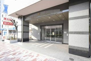 グランシティ三宮のエントランス