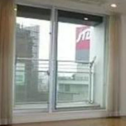 エアライズタワーのバルコニー