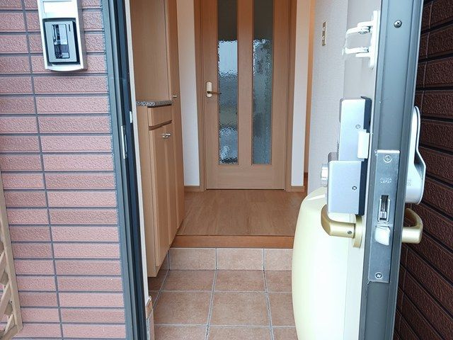 サンプウルサン　Ⅲの玄関