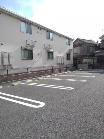 Ｔｒａｍｏｎｔｏの駐車場