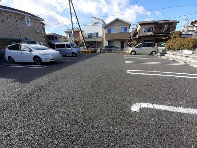 オリーブガーデンの駐車場