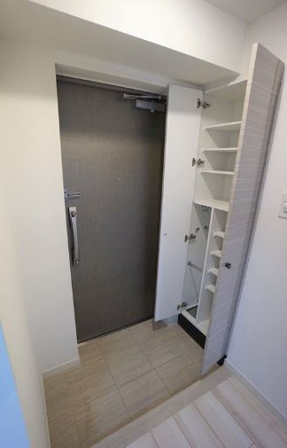 【玄関】
