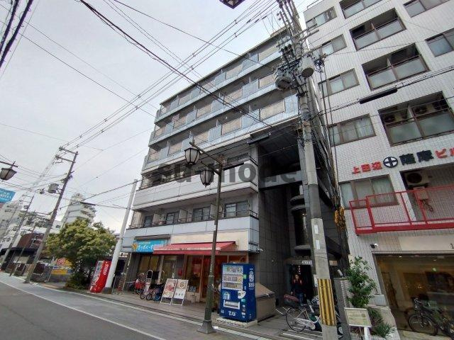 ザ・プレミアムコートの外観