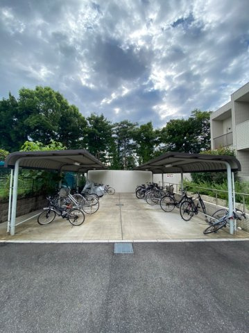リアンヒロの駐車場