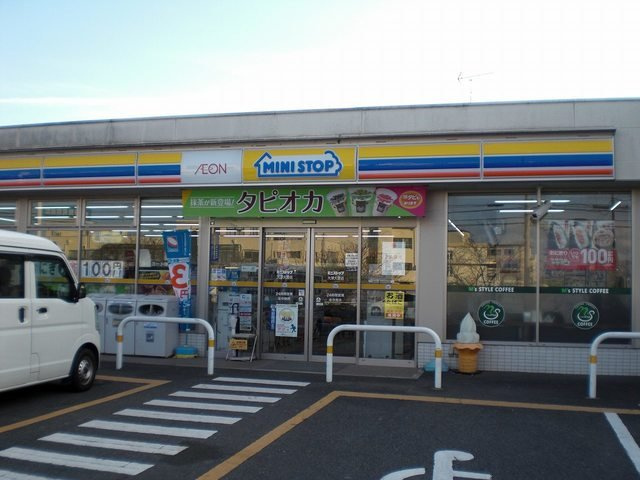 コーポ勢多Ⅱ番館の周辺|ミニストップ大津大萱店まで240m