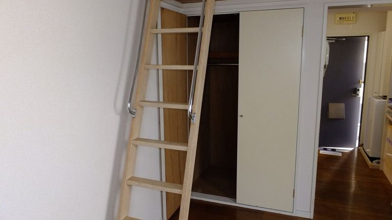 レオパレスこうべ山手の収納