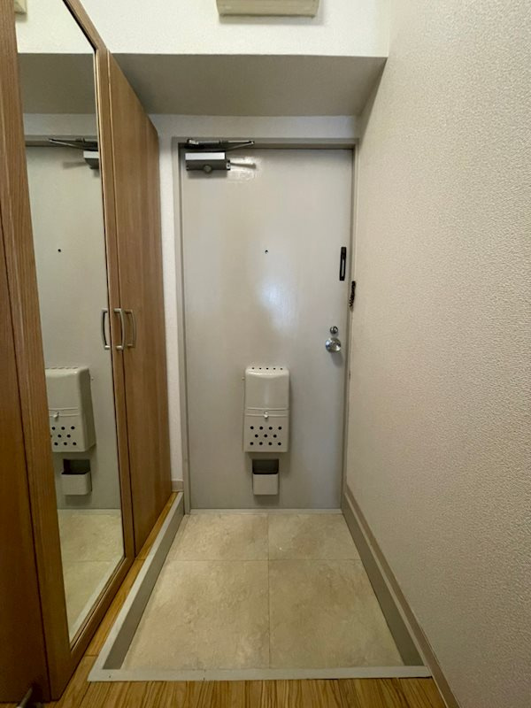 ソラル清賀の玄関
