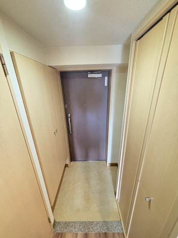 グラン・セレブ本町の玄関