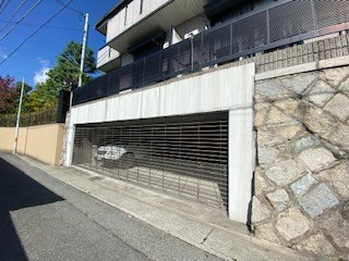 グレイスの駐車場