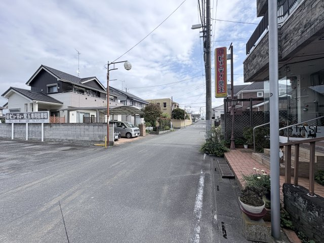 【前面道路含む現地写真】 | 深谷市本住町第1  クレイドルガーデン　新築戸建　全2棟　1号棟
