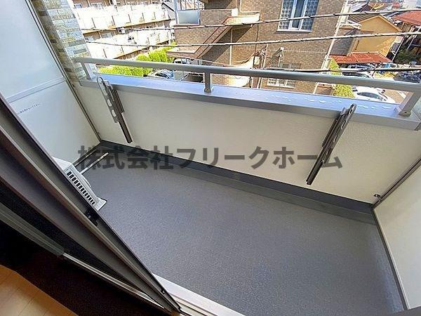 ハイツけやき七番館のバルコニー
